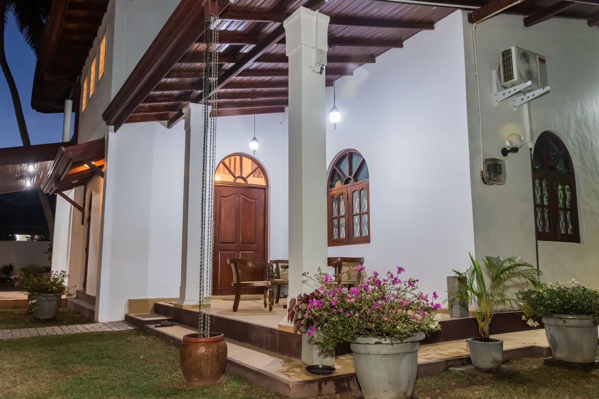 Villa garden